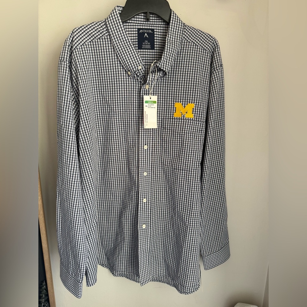 New Mens 2XL Button down Michigan shirt